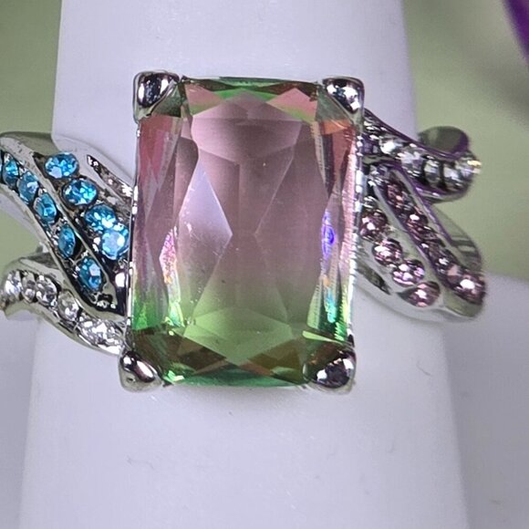 Statement Ring with Rectangular Gradient CZ Stone Size 9 (NWOT) - Picture 2 of 6